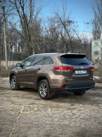 Продам Toyota highlander Донецк