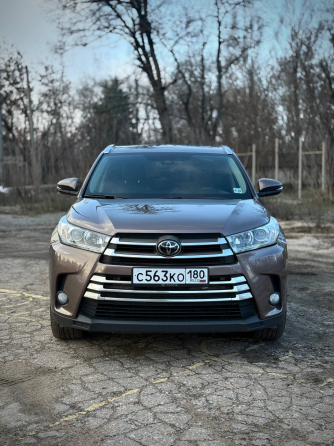 Продам Toyota highlander Донецк