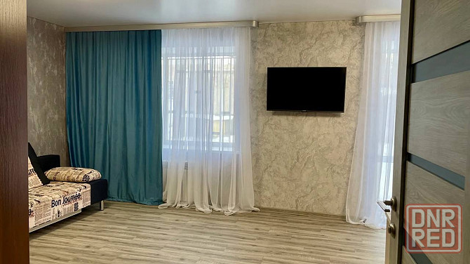 Сдается комфортабельная студия в центре Донецка. Ворошиловский район Донецк - изображение 1