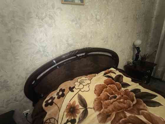 Продам двуспальную кровать Макеевка