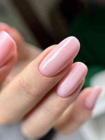 Нужна модель на маникюр бесплатно Донецк