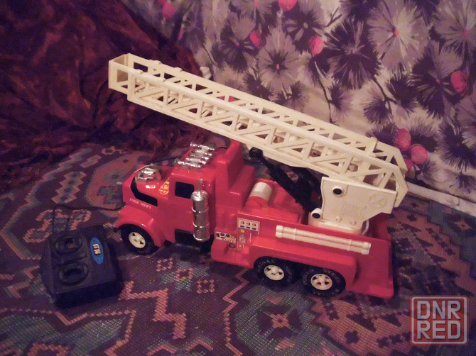 Пожарная машина (38см) Макеевка - изображение 1