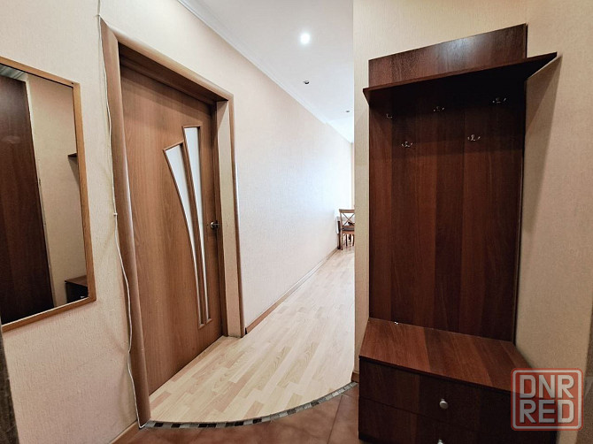 Сдаётся однокомнатная квартира в Буденовском районе по ул. Независимости. Донецк - изображение 4