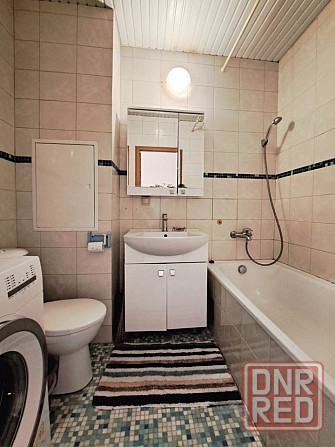 Сдаётся однокомнатная квартира в Буденовском районе по ул. Независимости. Донецк - изображение 5