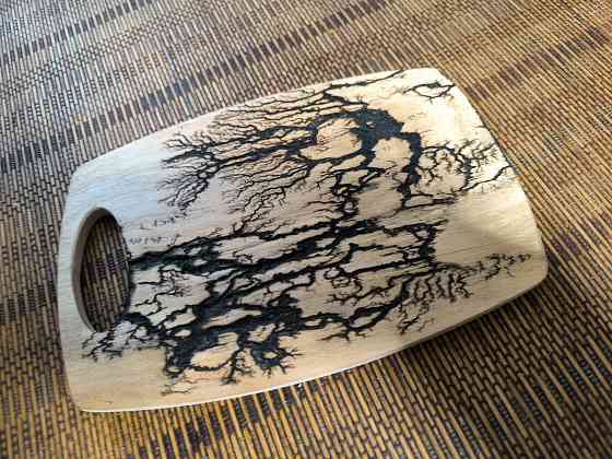 Изделия с рисунком Лихтенберга для кухни и быта. Дебальцево