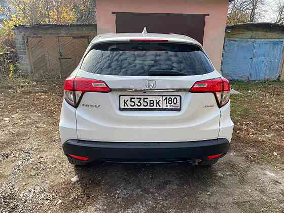 Хонда HRV 2020 цвет кузова белый жемчуг бензин 1,8 полный привод 4 х4 Донецк