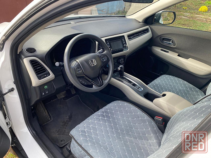 Хонда HRV 2020 цвет кузова белый жемчуг бензин 1,8 полный привод 4 х4 Донецк - изображение 4