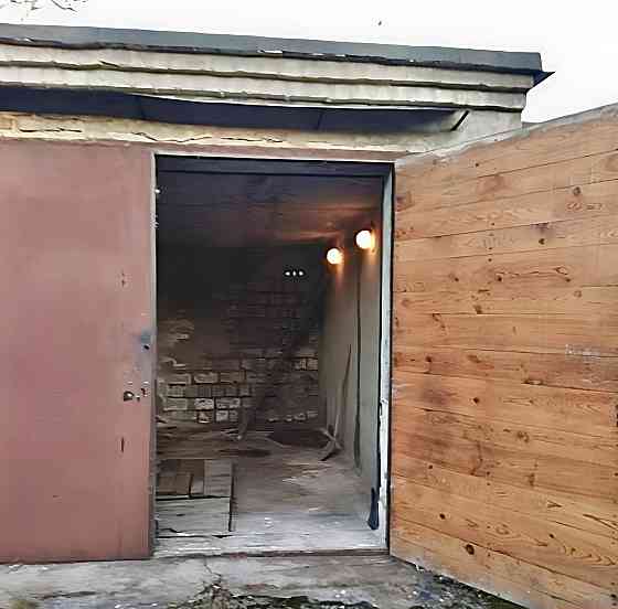 Продам Двухуровневый Приватизированный Гараж на Фундаменте Донецк