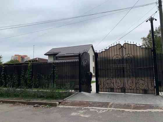 продается двухэтажный дом в Ленинском р-не Донецк