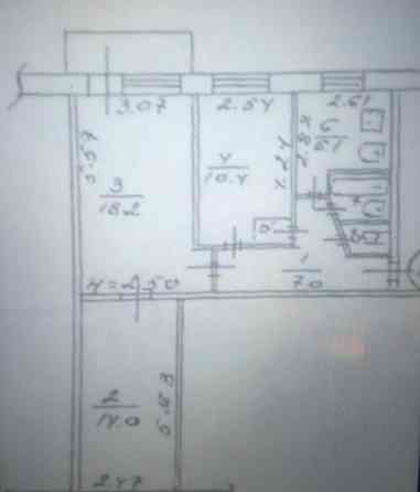 Продается 3 к.кв-ра в Приморском р-не, р-он р-ка Застава. Мариуполь