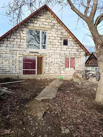 Продам дом Вертикальная за кафе Неолит. Донецк