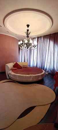 Продам 4-х комнатную 200 м² в Новострое. Два уровня. Три санузла. Ремонт. Терраса. Паркинг. Донецк