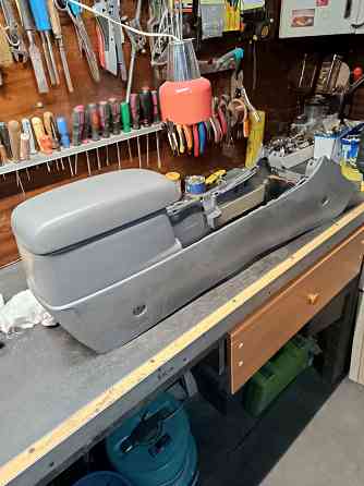 Подлокотник Мазда 6 Макеевка