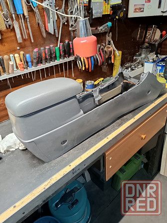 Подлокотник Мазда 6 Макеевка - изображение 1