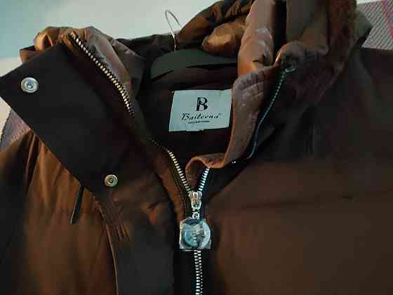 Продаю пальто Донецк