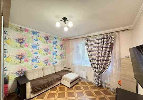 Сдам просторную двухкомнатную квартиру. Киевский район, возле Ветки. Донецк