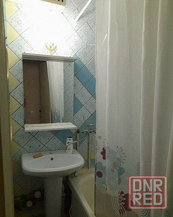 Сдаётся в аренду 1-к квартира в Кировском районе, рядом c 22 училищем. Донецк - изображение 4