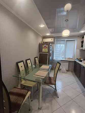 продам современную 3-комнатную квартиру пл. Свободы Донецк