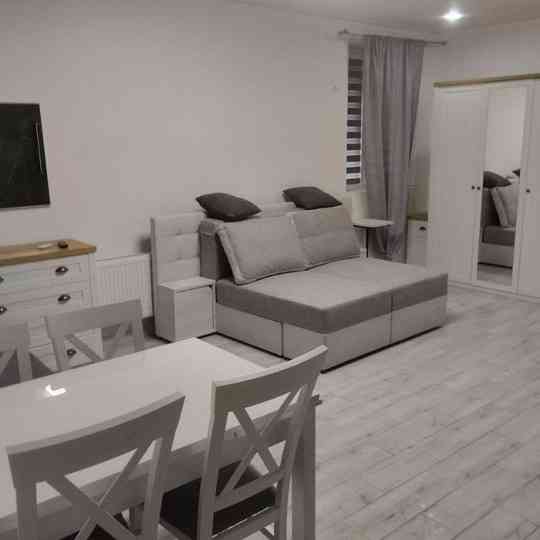 Сдам 1 комнатную квартиру-студию в Ворошиловском районе. Донецк