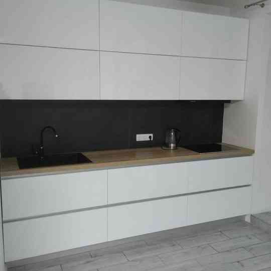 Сдам 1 комнатную квартиру-студию в Ворошиловском районе. Донецк