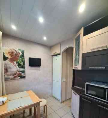 Сдаю двухкомнатную квартиру на 2 этаже многоэтажного дома Донецк