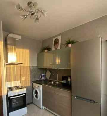 Сдаю однокомнатную квартиру в Калининском районе на 8 этаже Донецк