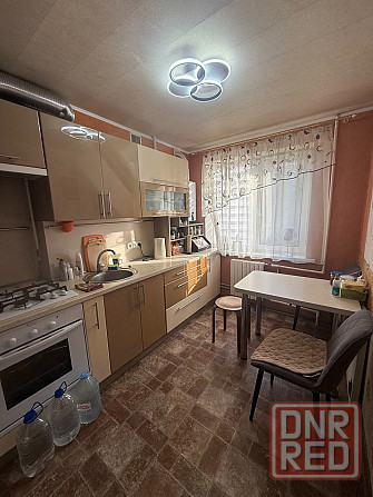 Продам 2-х комнатную квартиру в центре Гвардейки Макеевка - изображение 1