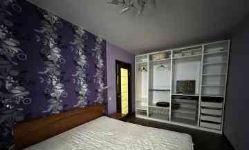 Сдаю двушку в Буденовском районе на 3 этаже девятиэтажки с площадью 54.1м Донецк