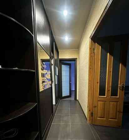 Сдаю двушку в Буденовском районе на 3 этаже девятиэтажки с площадью 54.1м Донецк