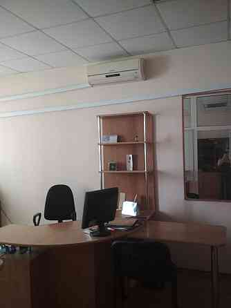 Сдам Офис 350 м2 (есть возможность увеличения площади на 50 м²) Калининский р-н ориентир Мединститут Донецк