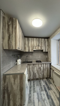 Ориентир Обжора возле Калининского рынка Донецк