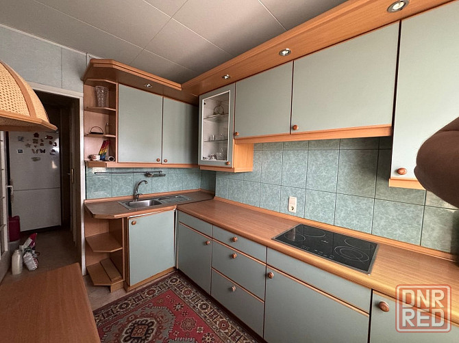 Сдам 2-х ком в Ворошиловском р-не, пл. Ленина, Филармония. Накопительный бак. Коммунальные включены. Донецк - изображение 2