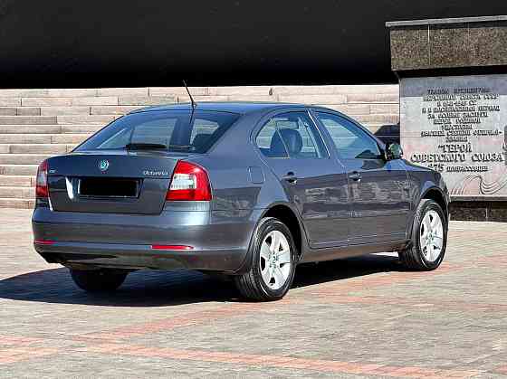 Шикарная Skoda Octavia 1.8 AT Донецк