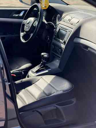 Шикарная Skoda Octavia 1.8 AT Донецк