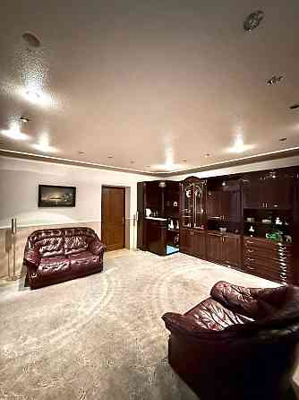 4-х комнатная 107 м. кв. квартира в Киевском районе Донецка (ориентир Адачи) Донецк