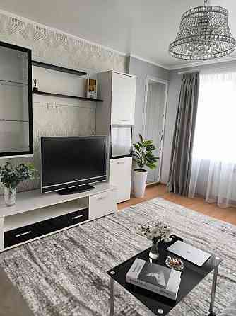 Продаётся уютная 2-комнатная квартира с дизайнерским ремонтом в самом центре города, пр. Дзержинског Донецк