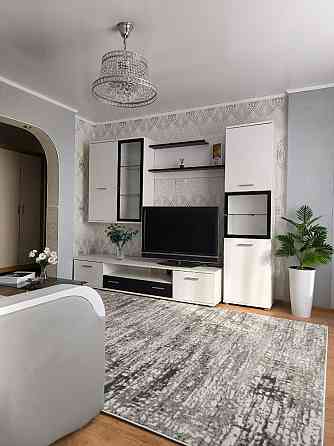 Продаётся уютная 2-комнатная квартира с дизайнерским ремонтом в самом центре города, пр. Дзержинског Донецк