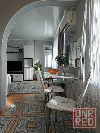 Продаётся уютная 2-комнатная квартира с дизайнерским ремонтом в самом центре города, пр. Дзержинског Донецк - изображение 6