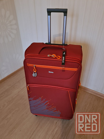 Продам новый чемодан Донецк - изображение 1