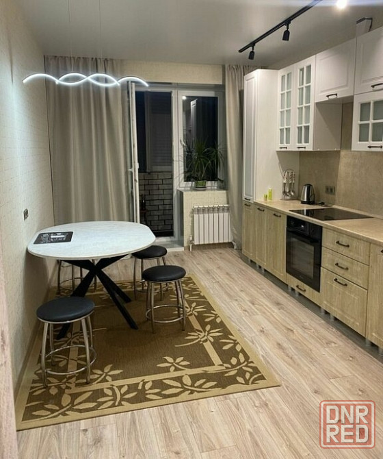 Сдаю однокомнатную квартиру 42.0 м² этаж 1 город Донецк, Ленинский Донецк - изображение 1