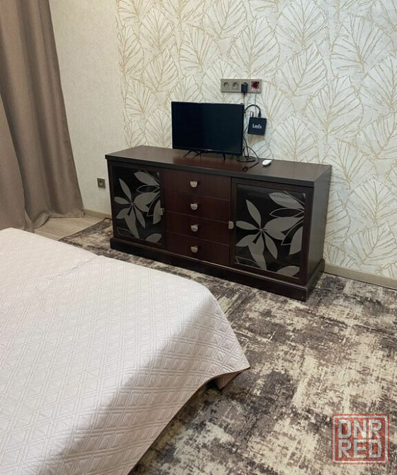 Сдаю однокомнатную квартиру 42.0 м² этаж 1 город Донецк, Ленинский Донецк - изображение 3