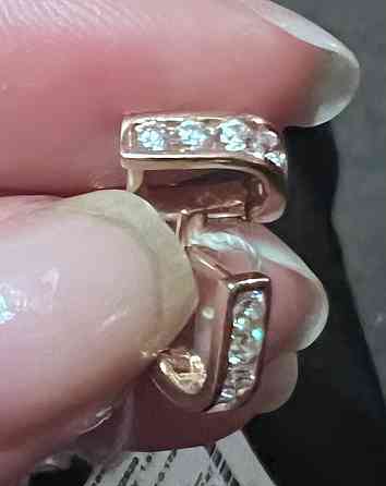 Золотые сережки детские+цепочка( с этикетками) Донецк