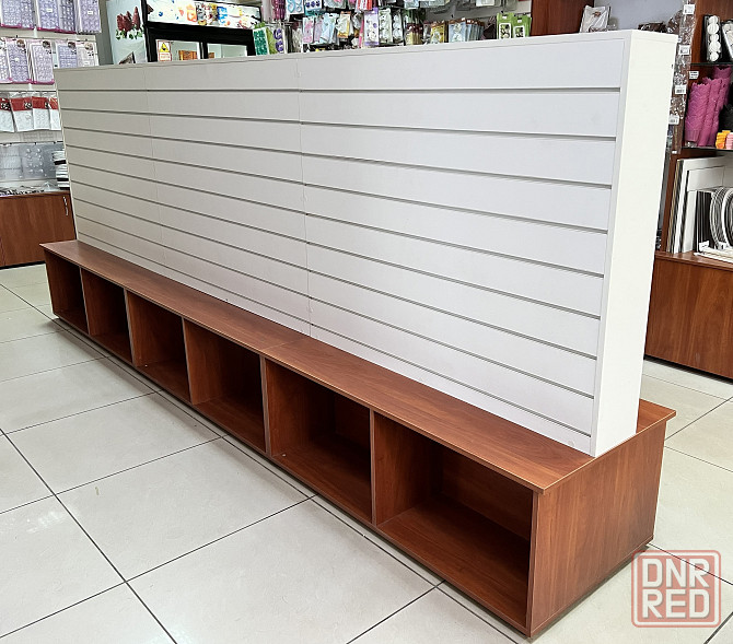 Витрины и шкафы для магазина Макеевка - изображение 4