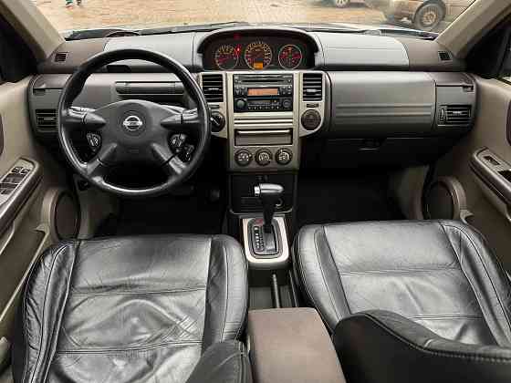 Шикарный Nissan X-Trail Донецк