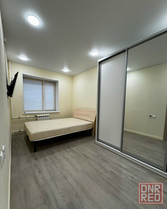 Сдаю двухкомнатную квартиру 57.0 м² этаж 1/5 город Донецк, Калининский район Донецк - изображение 1