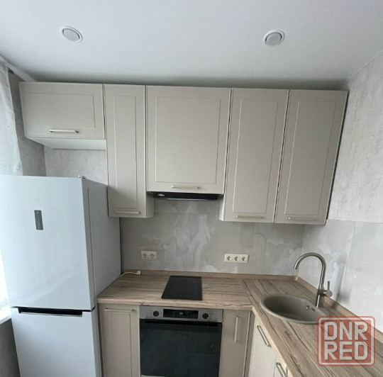 Сдаю однокомнатную квартиру 32.0 м² этаж 4 город Донецк, Киевский район Донецк - изображение 4