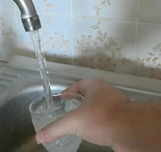 Вода всегда! Продам трехкомнатную квартиру на Мирном Донецк