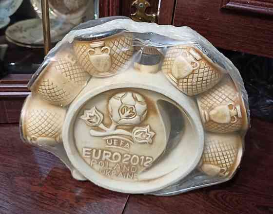 Штоф и стопки ( набор ) евро 2012 новый Донецк