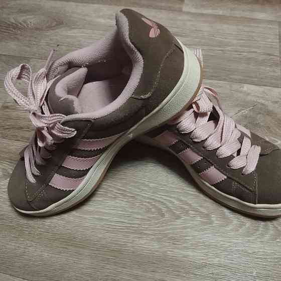 Кроссовки, 39 размер Макеевка