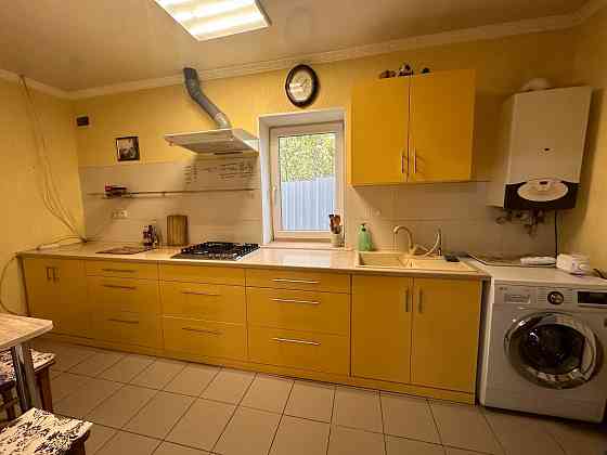 Сдам 2 комнатный дом Кировский район, между Текстильщиком и площадью Свободы, 11 поселок Донецк